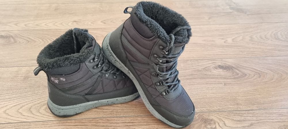 Vand Ghete Iarna Willard marimea 38 IMPECABILE