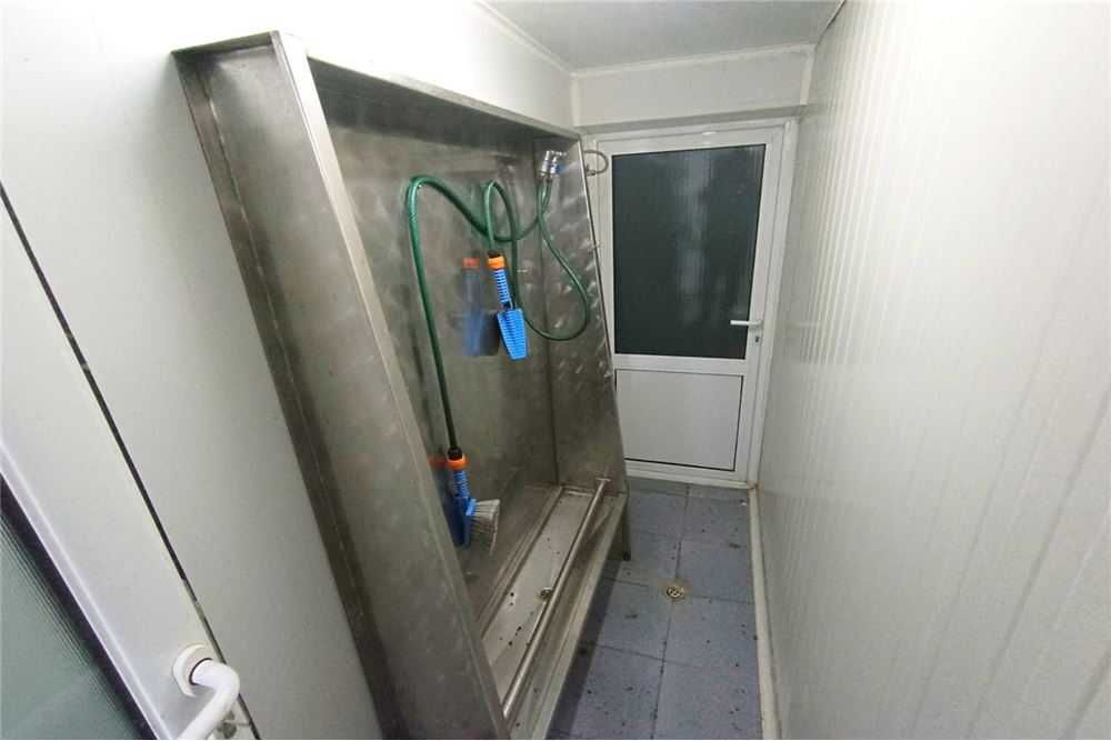 Продава се Промишлена сграда в Русе, Промишлена зона - Запад - 2245 кв.м за 153 €/кв.м - Снимка #15