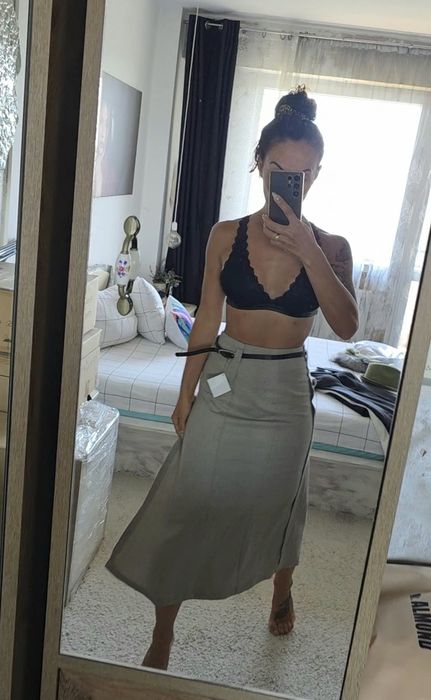 Пола ZARA чисто нова