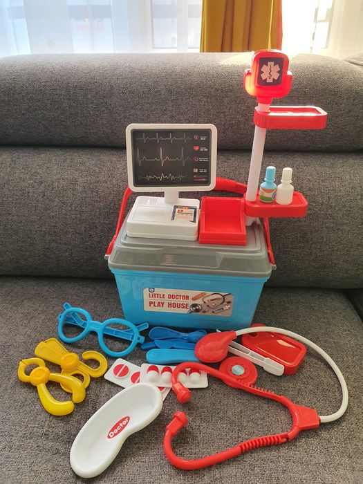 Лекарски комплект играчка