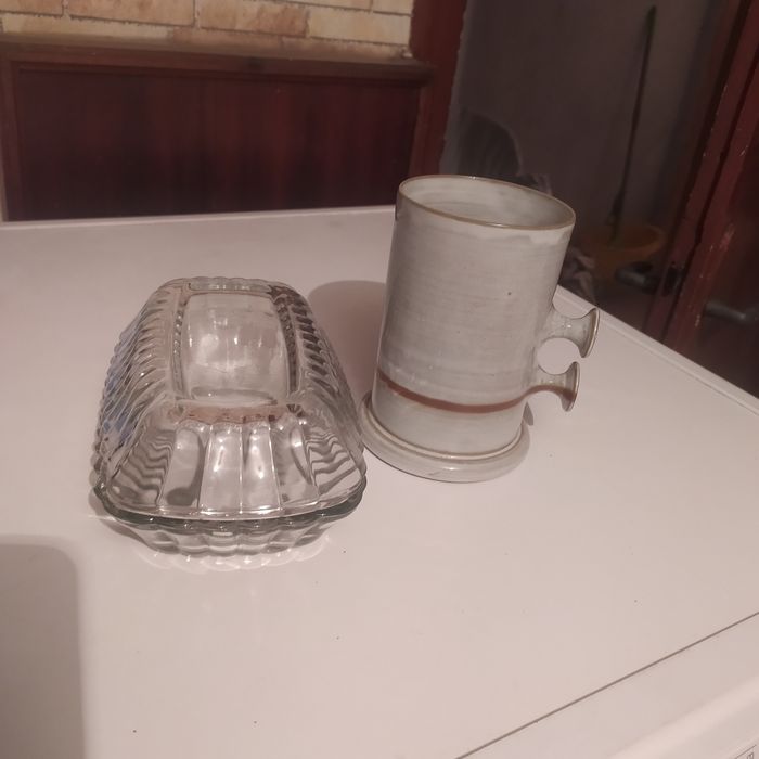 Подарявам халба и две купички