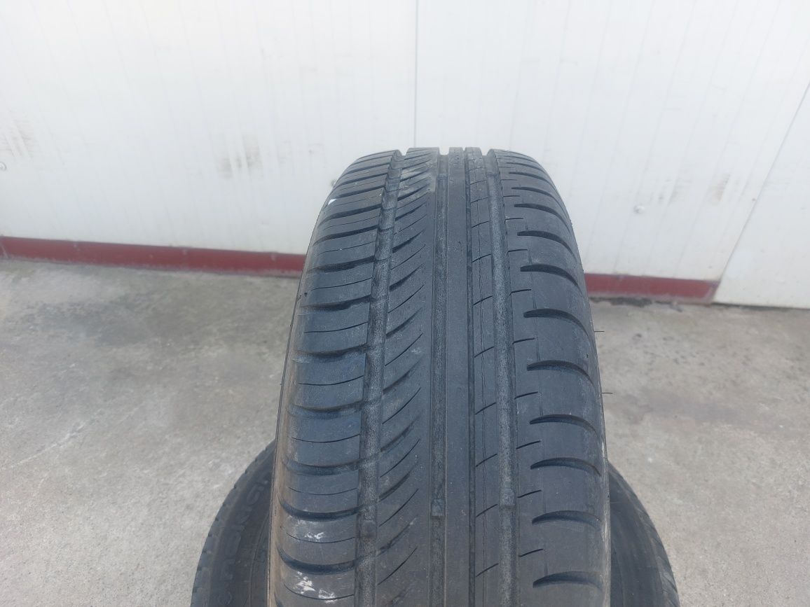 100 lei bucata! Doua anvelope de vara 185 65 15 Nokian