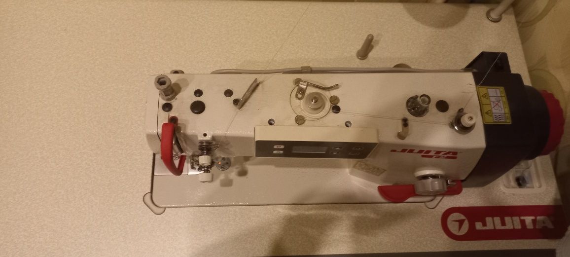 Juita F2 srochna sotiladi