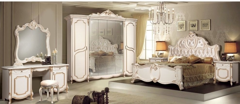 Спальный гарнитур