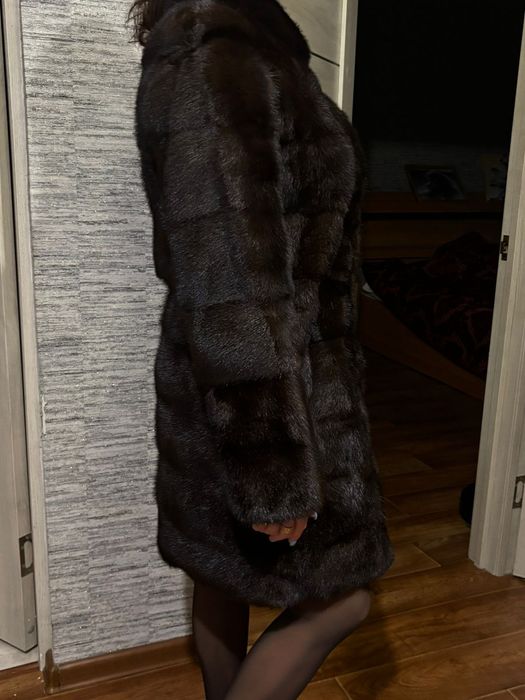 Продам шубу норковую размер 44