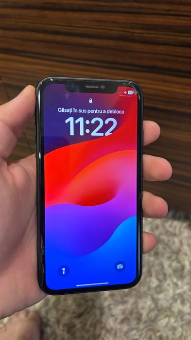 iphone 11 64gb, baterie 77%