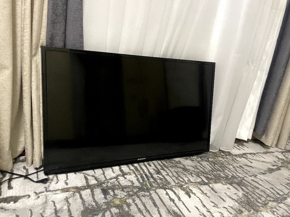 Samsung 40 talik  TV orginal tailand  smart emas