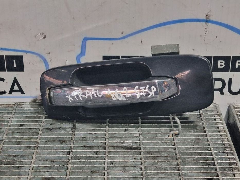 Maner exterior usa Nissan X - Trail T30 2001 - 2008 SUV 4 Usi NEGRU (862) STANGA SPATE
