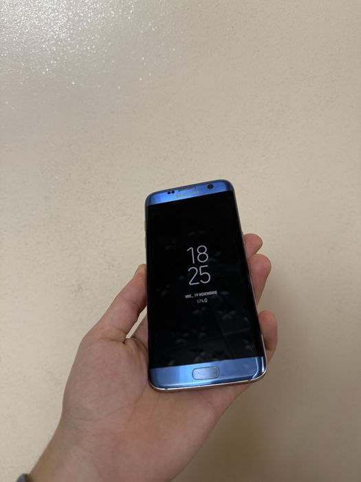 Vând Samsung Galaxy S7 Edge colectie!