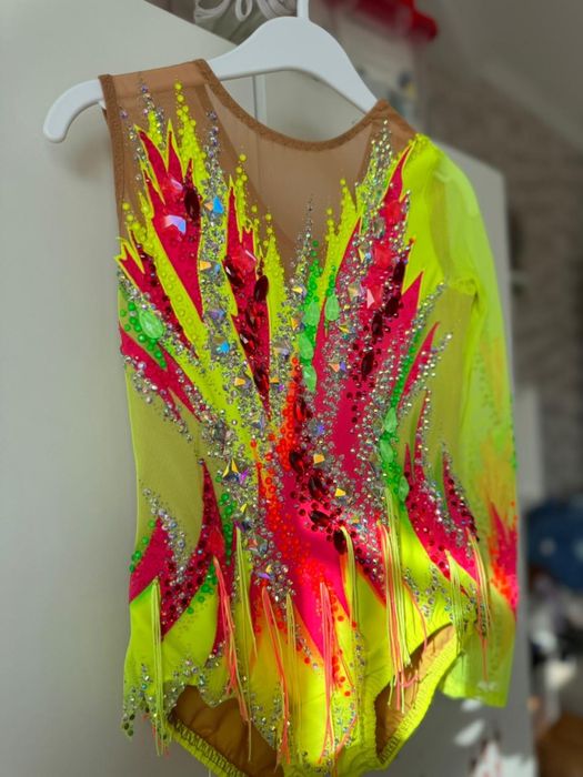 Купальник для художественной гимнастики