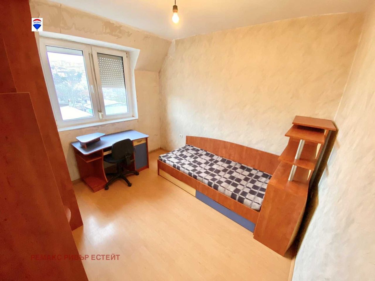 Продава се Тристаен апартамент в Русе, Родина 3 - 70 кв.м за 1070 €/кв.м - Снимка #10