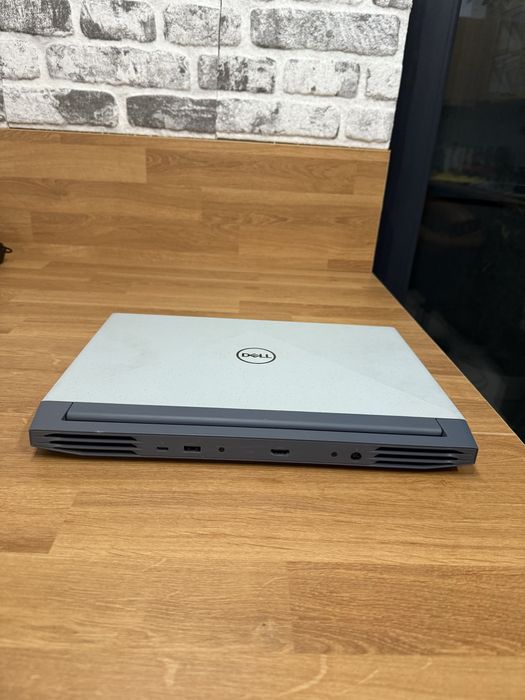 Laptop Gaming Dell G15 Ryzen Edition