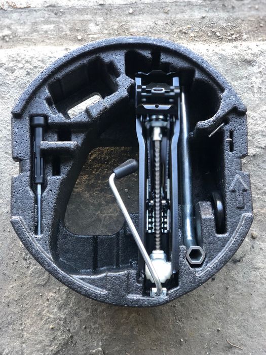 Cric Renault Megan 3