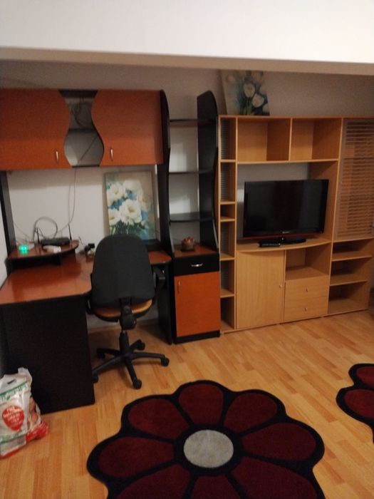 Inchiriez apartament 2 camere zona Masnita