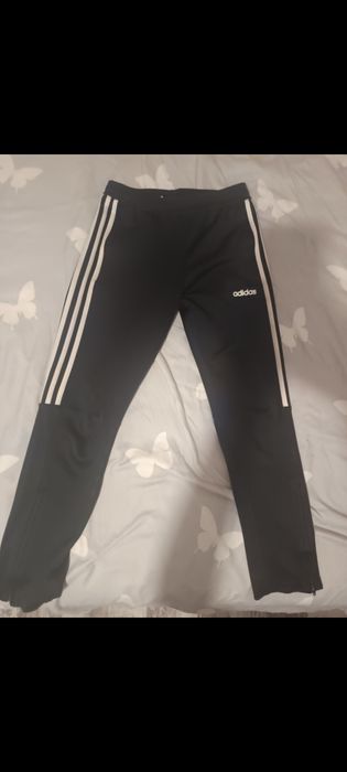 Vând pantaloni lungi