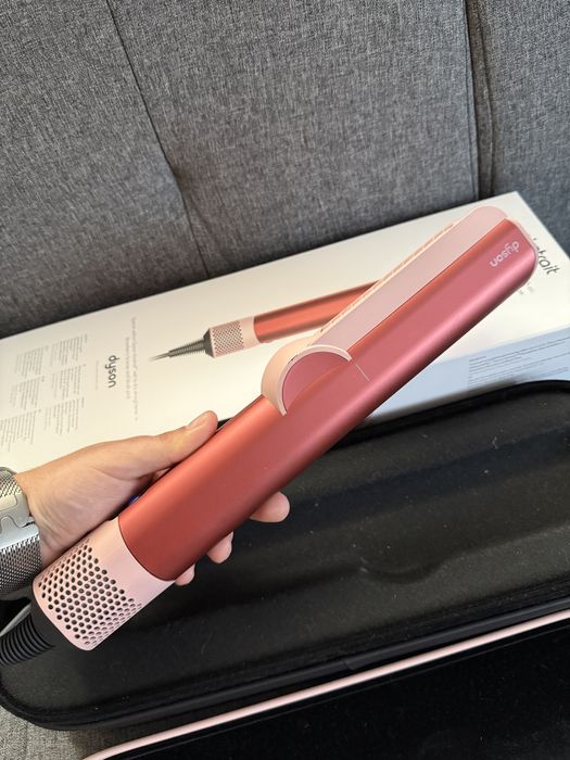 Dyson Airstrait Strawberry bronze and blush pink