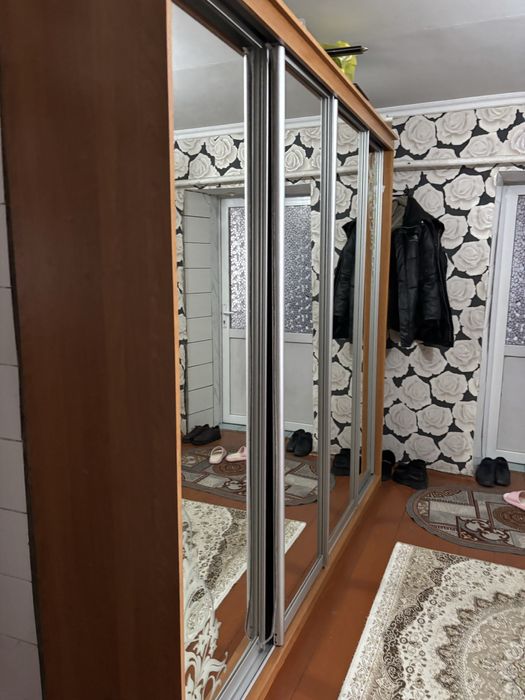 Продам шкаф купе