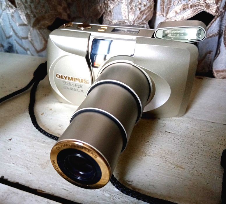 Olympus  stylus Epic zoom 170 deluxe плёночный фотоаппарат
