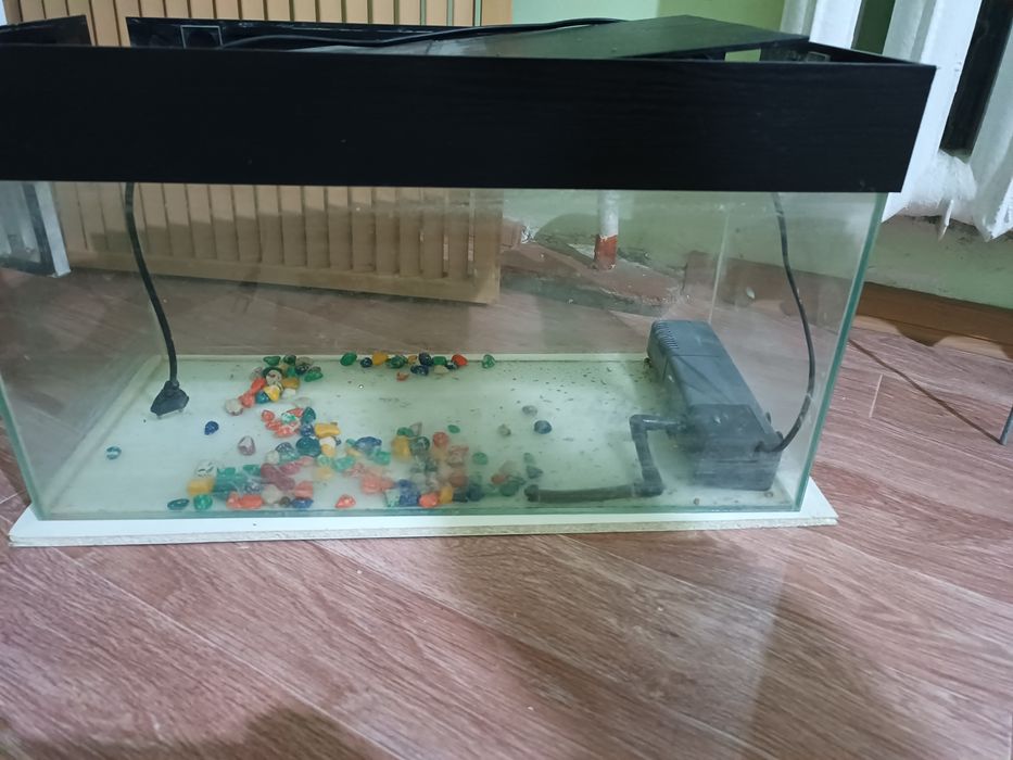 Продам аквариум б/у