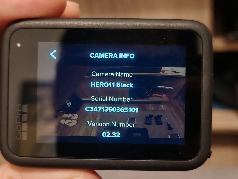 GoPro Hero 11 Black + 3 baterii si accesorii