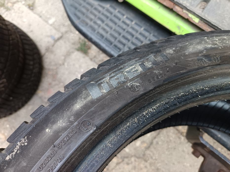 Anvelope MS iarna 275 40 20 pirelli runflat 202 6mm