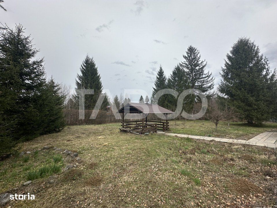 Cabana cu 1524 mp de teren de vanzare pe Valea Avrigului in zona Mlaci