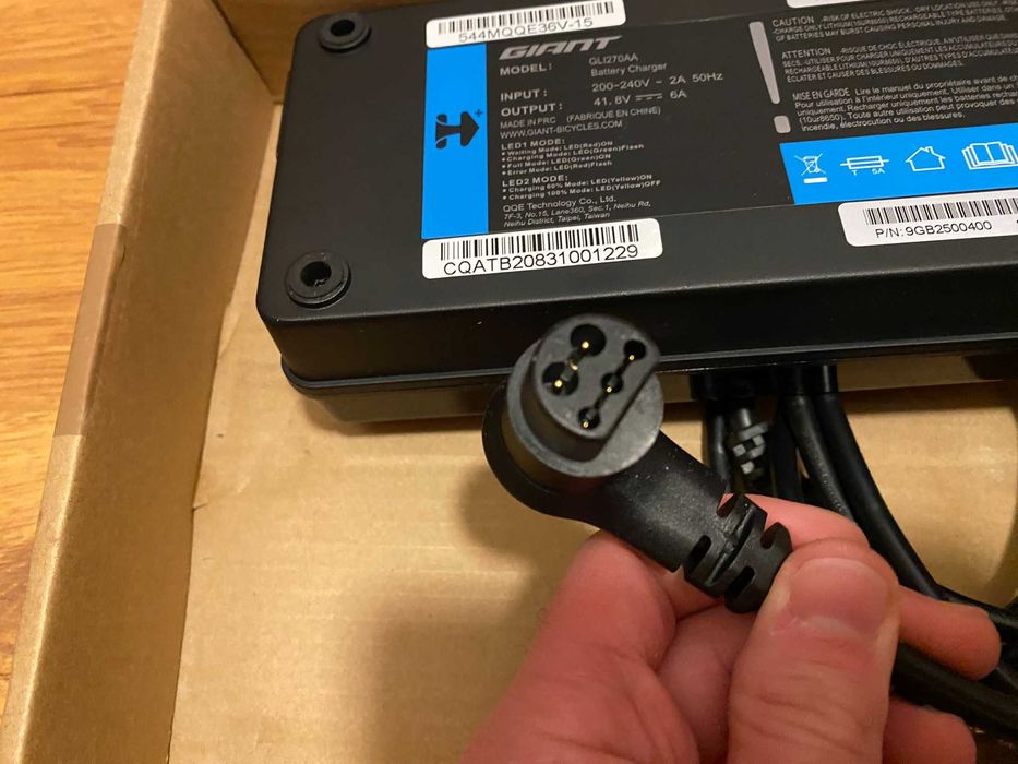 Giant Smart Charger L-Type 6A  E-Bike  / Зарядно за ел.велосипед