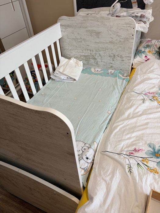 Трансформираща се бебешка кошара