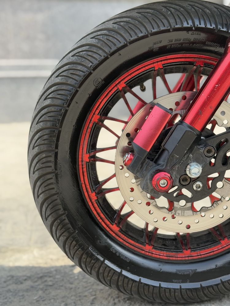 Redline skuter sotiladi