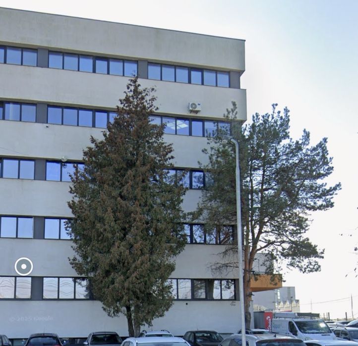 Proprietar inchiriez birou in cladire moderna, lift , parcare