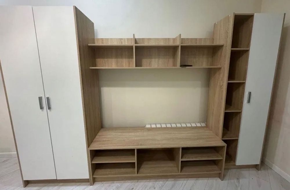 Продам шкаф-горку