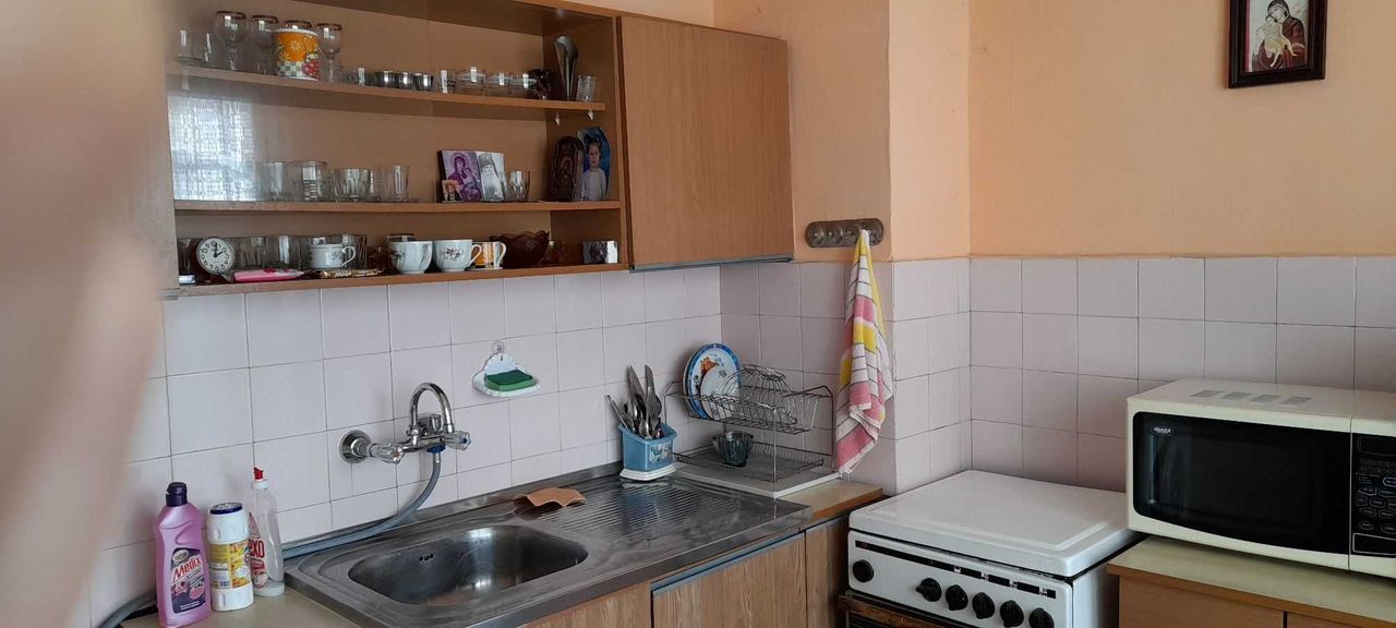 Дава се под наем Двустаен апартамент в Бургас, Братя Миладинови - 62 кв.м за 150 € - Снимка #3