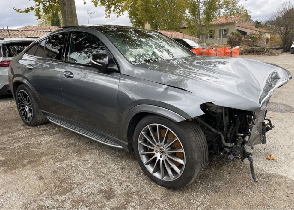 Mercedes Benz GLE coupe 4matic avariat