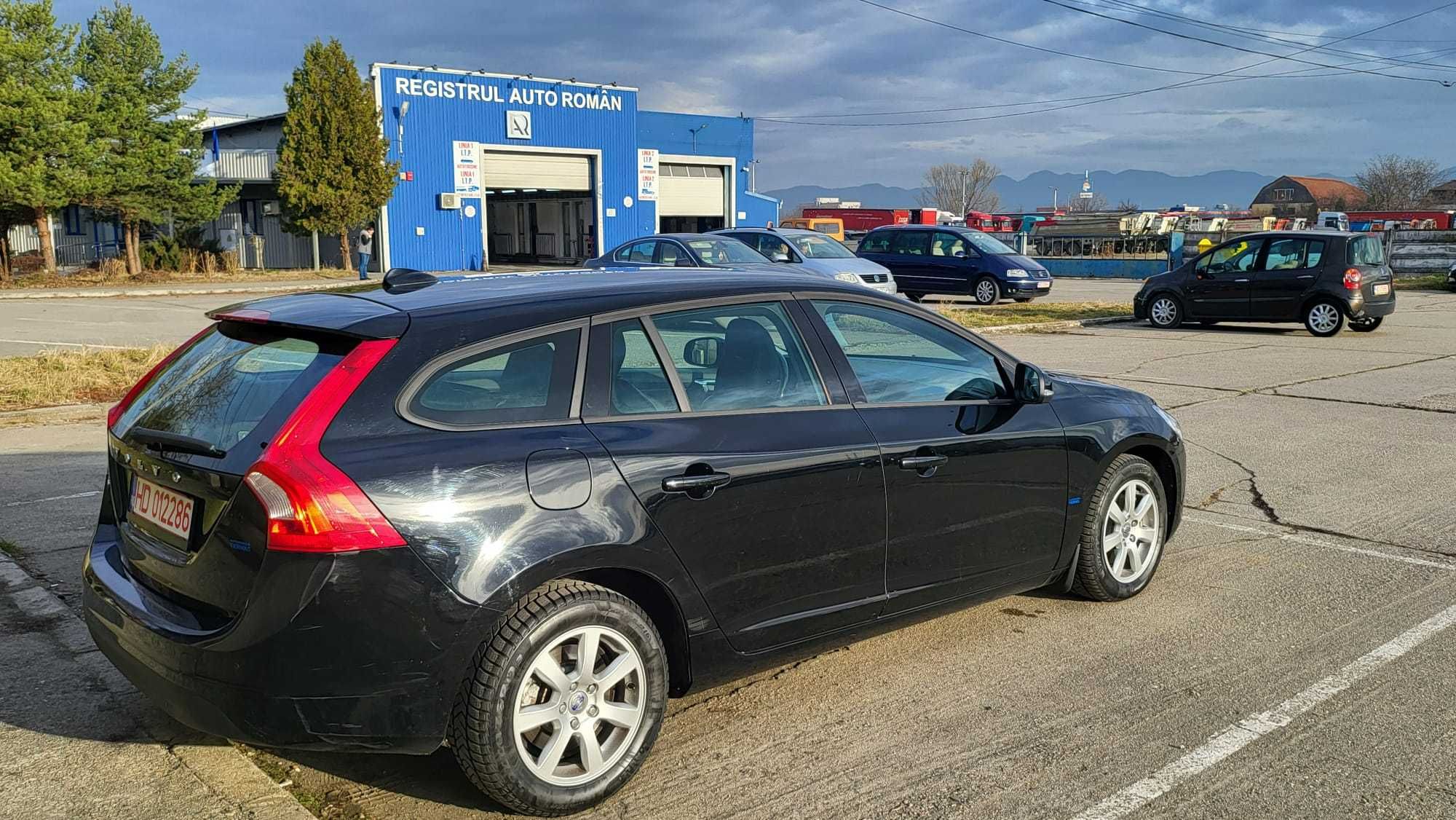 Volvo V60, 2.0 motorina 163 cai, 5pistoane