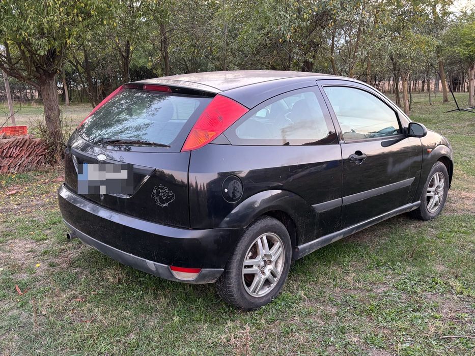 Vand Ford Focus 1.4 benzina 2001 sau schimb cu remorca 750Kg