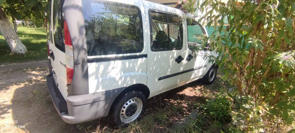 Vând  Fiat Doblo