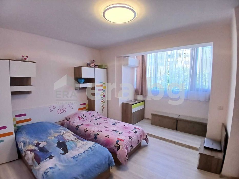 Продава се Тристаен апартамент в Варна, Погреби - 87 кв.м за 1816 €/кв.м - Снимка #7