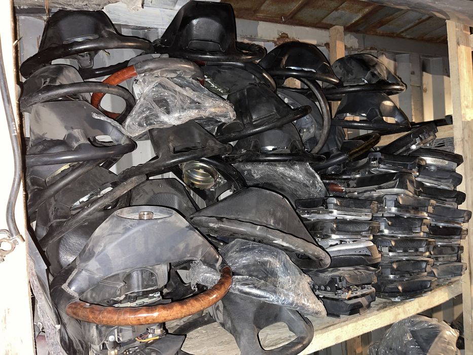 Мерсдес руль разные цена от 5 и выше  авторазбор мерседес бу запчасть