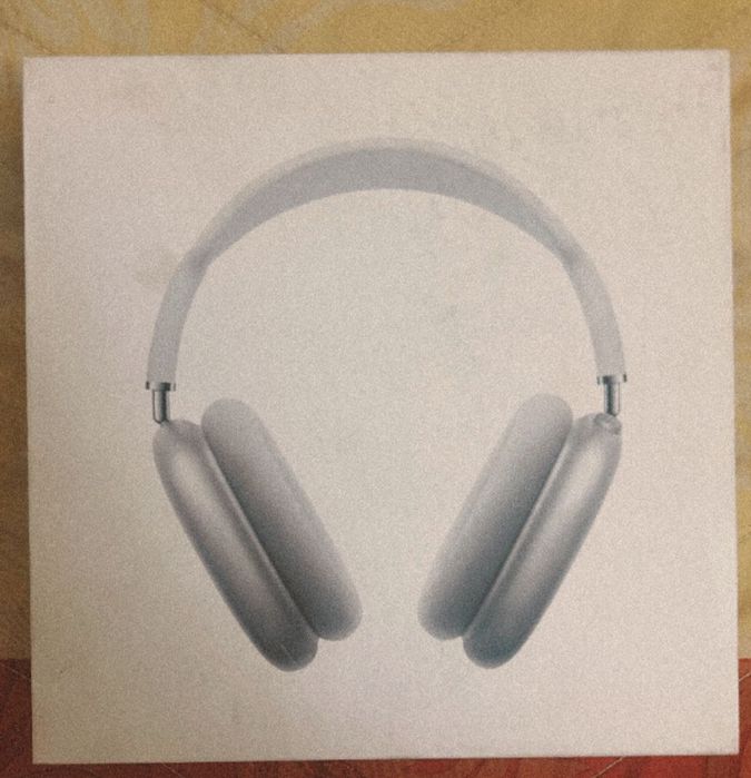 AirPods Max белый