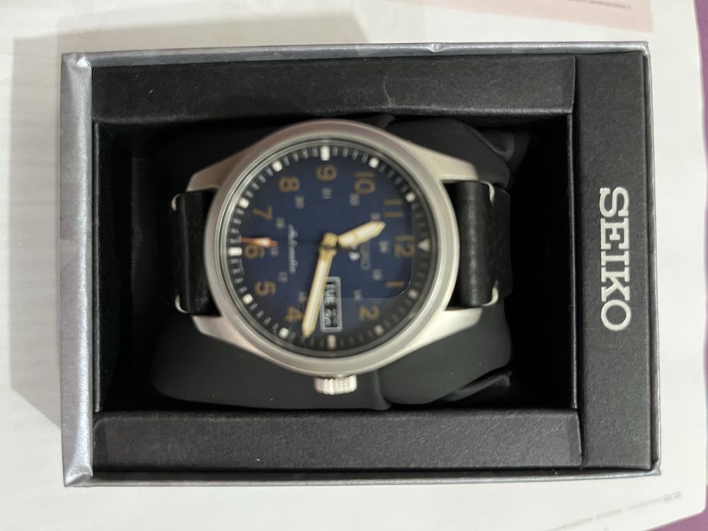 Часы Seiko SRPG39K1