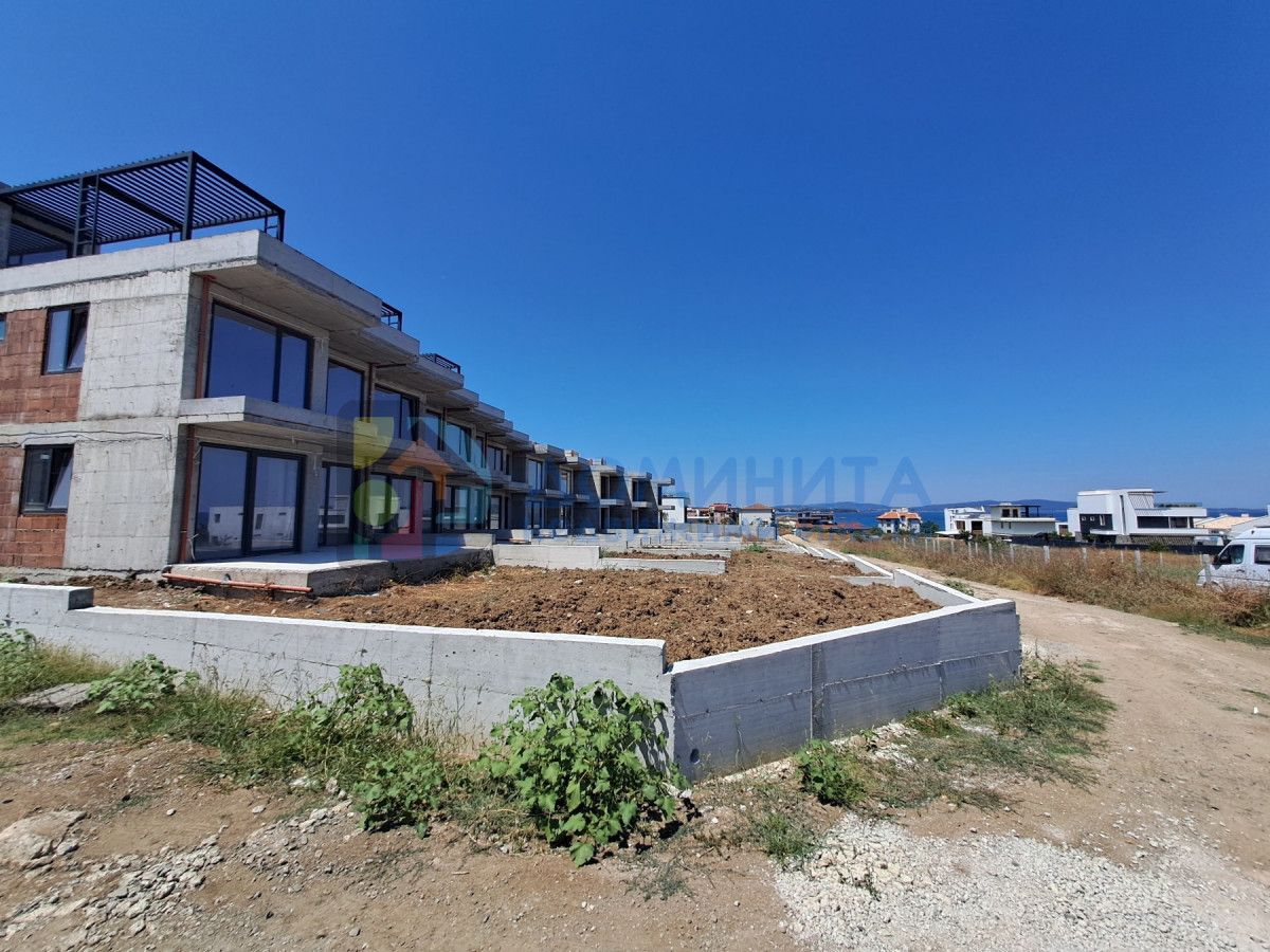 Продава се Къща в с. Лозенец, Област Бургас - 186 кв.м за 1721 €/кв.м - Снимка #17