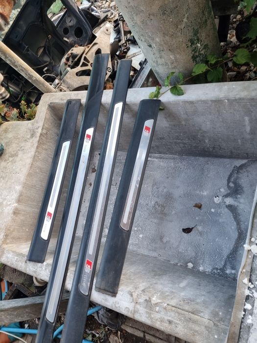 Лайсни  за праговете S line за Ауди А6 Ц6 4Ф комби 2007г