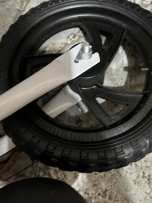 Vand bicicleta pentru copii