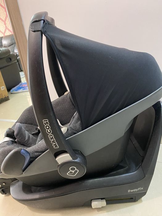 Vand carucior cu landou si scoica cu isofix