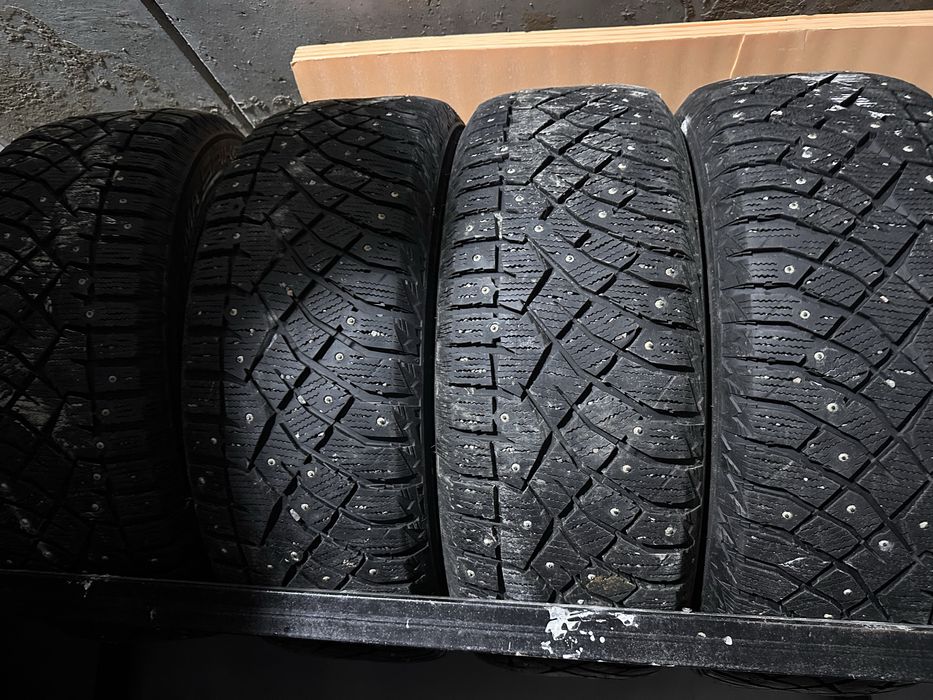 Продам зимние шины 225/60/17