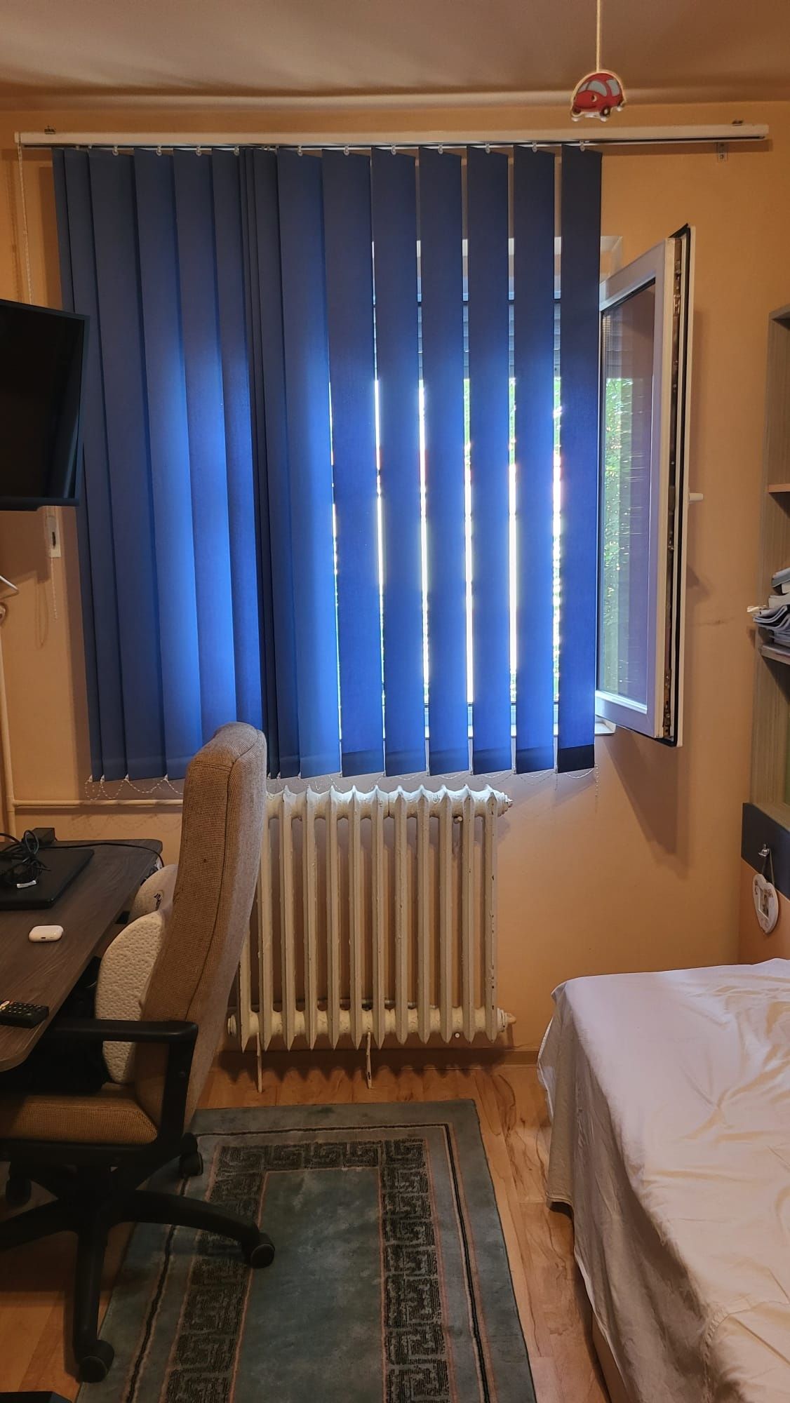 Vând apartament 3 camere