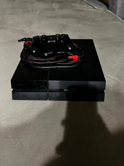 продам пс 4 в хорошем состояни