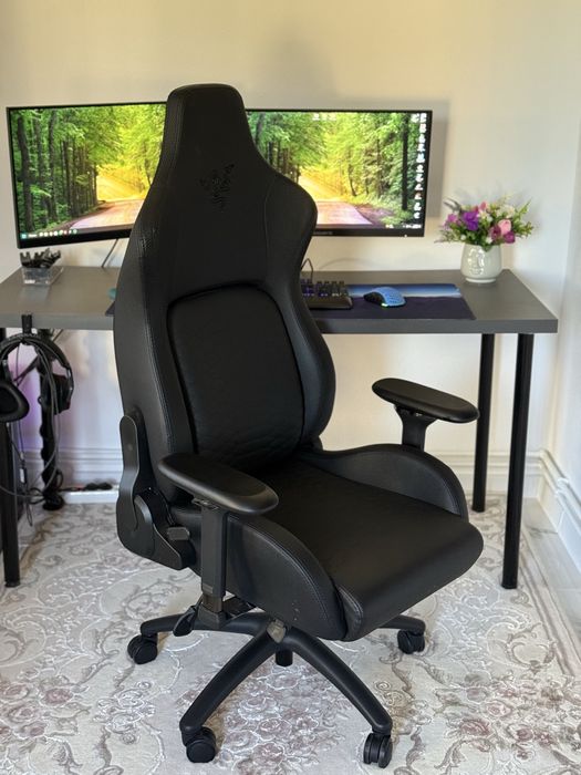 Scaun Gaming Razer Iskur