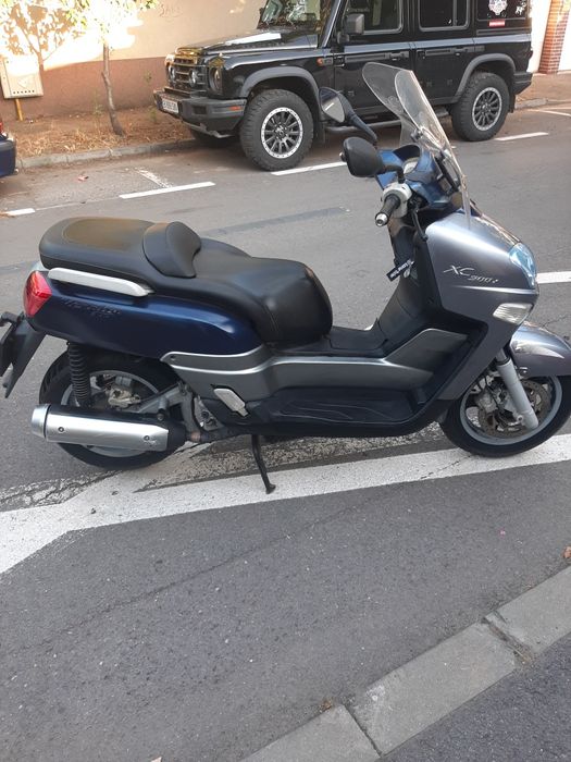 Scuter yamaha 300