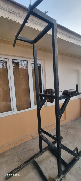 Турник сотилади.         .     .       .